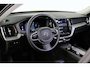 Volvo XC60 2.0 T8 PHEV 455PK AWD Ultra Black Edition Panoramadak, Volleder, Trekhaak, Soh 100%