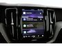 Volvo XC60 2.0 T8 PHEV 455PK AWD Ultra Black Edition Panoramadak, Volleder, Trekhaak, Soh 100%