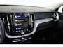 Volvo XC60 2.0 T8 PHEV 455PK AWD Ultra Black Edition Panoramadak, Volleder, Trekhaak, Soh 100%