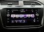 Volkswagen Tiguan 1.4 TSI eHybrid R-Line Business+ 245 PK | R-Line | Automaat | Navigatie | Parkeersensoren | Keyless Access | Adaptive Cruise Control | Climatronic | Digital Cockpit Pro | Apple Carplay | Android Auto |