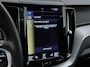 Volvo XC60 2.0 T8 Twin Engine AWD R-Design BOMVOL !! | DEALER ONDERHOUDEN | LUCHTVERING | ELK. TREKHAAK | STOEL + STUURVERWARMING | MEM. SEAT | CAMERA | RIJKLAAR INCL. 12 MND BOVAG GARANTIE |