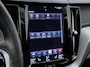 Volvo XC60 2.0 T8 Twin Engine AWD R-Design BOMVOL !! | DEALER ONDERHOUDEN | LUCHTVERING | ELK. TREKHAAK | STOEL + STUURVERWARMING | MEM. SEAT | CAMERA | RIJKLAAR INCL. 12 MND BOVAG GARANTIE |