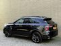 Lynk & Co 01 1.5 PHEV 261pk | Blackline | Zwarte hemel | Rolhoes | 360 camera | Panoramadak | 20 inch velgen | Adaptieve cruise | Navigatie | CarPlay | Keyless | LED | DAB | Infinity | Stoelverwarming | Elektrische achterklep | Volledig dealeronderhouden | Fabrieksgarantie