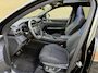 Lynk & Co 01 1.5 PHEV 261pk | Blackline | Zwarte hemel | Rolhoes | 360 camera | Panoramadak | 20 inch velgen | Adaptieve cruise | Navigatie | CarPlay | Keyless | LED | DAB | Infinity | Stoelverwarming | Elektrische achterklep | Volledig dealeronderhouden | Fabrieksgarantie