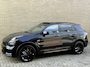 Lynk & Co 01 1.5 PHEV 261pk | Blackline | Zwarte hemel | Rolhoes | 360 camera | Panoramadak | 20 inch velgen | Adaptieve cruise | Navigatie | CarPlay | Keyless | LED | DAB | Infinity | Stoelverwarming | Elektrische achterklep | Volledig dealeronderhouden | Fabrieksgarantie