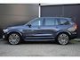 Volvo XC90 T8 Plug-in hybrid AWD Ultra Dark Exec. Ed. | Verwarmde, Geventileerde en Masserende Voorstoelen | Luchtvering | Panoramisch Schuif-/Kanteldak | 360º Camera | Getint Glas | Bowers & Wilkins | 22" velgen
