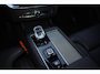 Volvo XC90 T8 Plug-in hybrid AWD Ultra Dark Exec. Ed. | Verwarmde, Geventileerde en Masserende Voorstoelen | Luchtvering | Panoramisch Schuif-/Kanteldak | 360º Camera | Getint Glas | Bowers & Wilkins | 22" velgen