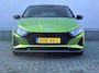 Hyundai i20 1.0 T-GDI 100pk Premium | Carplay | Climate control | Cruise control | Stoel/stuurverwarming | Camera | Parkeersensoren | DAB | Premium Audio | Lichtmetalen velgen | Navigatie