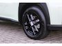 Fiat Grande Panda 1.2 Hybrid ICON PACK STYLE | BESCHERMPLATEN VOOR EN ACHTER IN "SILVER METAL DIAMOND DESIGN" | DAKRAILS IN HET ZWART EN ZILVERGRIJS UITGEVOERD | ZWARTE ACCENTEN RONDOM RAAMOMLIJSTING | MIDDENARMSTEUN | DRAADLOOS APPLE CARPLAY/ANDROID AUTO | PARKEERNSENSOREN VOOR & ACHTER | PACK STYLE: (16" LICHTMETALEN VELGEN HOOGGLANS ZWART, DAKRAILS ZWART, EXTRA GETINTE ACHTERRUITEN, IN HOOGTE VERSTELBARE PASSAGIERSSTOEL, MIDDENARMSTEUN, STYLE VOOR EN ACHTERBUMPER, STYLE DASHBOARD) | AQUA AZURE |