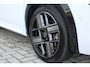 Lancia Ypsilon LX 156PK 54 kWh | EXCLUSIVE PACK: (FLUWELEN "RUGGINE" STOELBEKLEDING, ELEKTRISCH VERSTELBARE & VERWARMBARE VOORSTOELEN, KEYLESS ENTRY) | NAVIGATIE | RIJSTROOKASSISTENT L2 | BIANCO QUARZO MET ZWART DAK | 17" LICHTMETALEN VELGEN "MONDRIAN" | PARKEERSENSOREN VOOR & ACHTER MET CAMERA VOOR EN ACHTERZIJDE | WARMTEPOMP | DRAADLOOS APPLE CARPLAY/ANDROID AUTO | NAVIGATIE | ADAPTIVE CRUISE CONTROL | DODEHOEK DETECTIE | KEYLESS START | DRAADLOZE TELEFOONLADER | AUTOMATISCHE REGENSENSOR | AUTOMATISCH GROOTLICHT | AMBIENT LIGHTNING SFEERVERLICHTING | S.A.L.A. HUB |