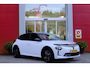 Lancia Ypsilon LX 156PK 54 kWh | EXCLUSIVE PACK: (FLUWELEN "RUGGINE" STOELBEKLEDING, ELEKTRISCH VERSTELBARE & VERWARMBARE VOORSTOELEN, KEYLESS ENTRY) | NAVIGATIE | RIJSTROOKASSISTENT L2 | BIANCO QUARZO MET ZWART DAK | 17" LICHTMETALEN VELGEN "MONDRIAN" | PARKEERSENSOREN VOOR & ACHTER MET CAMERA VOOR EN ACHTERZIJDE | WARMTEPOMP | DRAADLOOS APPLE CARPLAY/ANDROID AUTO | NAVIGATIE | ADAPTIVE CRUISE CONTROL | DODEHOEK DETECTIE | KEYLESS START | DRAADLOZE TELEFOONLADER | AUTOMATISCHE REGENSENSOR | AUTOMATISCH GROOTLICHT | AMBIENT LIGHTNING SFEERVERLICHTING | S.A.L.A. HUB |