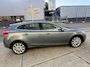 Volvo V40 1.6 T4 Momentum Automaat Volledig onderhouden