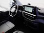 Volkswagen e-Transporter Pick-up Dubbele cabine L2 71kWh 136PK | Airco | Cruise control | Navigatie via Apple Carplay - Android Auto | All season banden | Trekhaak |