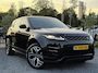 Land Rover Range Rover Evoque 1.5 P300e AWD R-Dynamic HSE ✓2e Eigenaar✓Carplay✓Camera✓Navi✓Pano✓Leder✓Stoelverw-Stuurverw✓Clima✓Cruise✓Pdc V+A✓309pk✓Lm velgen✓Bj 11-2020✓N.A.P✓Nieuwe Apk bij Aflevering