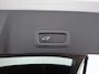 Volvo XC40 1.5 T3  R Design - Panoramadak - org. electr trekhaak - all season - slechts 57.800 km !!