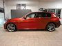 BMW 1-Serie 118i Edition M Sport Shadow Line Apple Carplay / Harman & Kardon / Stoelverwarming / Parkeer Sensoren / Cruise Control