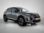 Peugeot e-2008 EV 156pk GT 54 kWh Automaat | 1ste Eigenaar | Schuif-/Kanteldak  | Camera v+a | Leder/Alcantara | Stoel elektrisch+verwarmd+massage | Full Led koplampen | Parkeersensoren v+a | Keyless | Adaptieve Cruise Control | Dodehoeksensor | Apple Carplay/Android Auto | Donker getint glas | 17" lichtmetalen velgen |