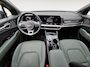 Kia Sportage 1.6 T-GDi Hybrid Dark Edition Dealer onderhouden | Navi | Bluetooth | Camera | Carplay | Climate & (adaptieve) cruise control  Stoelverwarming voor en achter | Trekhaak | Trekgewicht: 1.360 kg | Fabrieksgarantie t/m 5-2031 | NAP