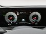 Kia Sportage 1.6 T-GDi Hybrid Dark Edition Dealer onderhouden | Navi | Bluetooth | Camera | Carplay | Climate & (adaptieve) cruise control  Stoelverwarming voor en achter | Trekhaak | Trekgewicht: 1.360 kg | Fabrieksgarantie t/m 5-2031 | NAP