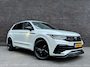 Volkswagen Tiguan R-LINE PARELMOER | PANO | TREKHAAK | 360 CAMERA | TRAVEL ASSIST |
