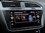Volkswagen Tiguan R-LINE PARELMOER | PANO | TREKHAAK | 360 CAMERA | TRAVEL ASSIST |