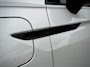 Volkswagen Tiguan R-LINE PARELMOER | PANO | TREKHAAK | 360 CAMERA | TRAVEL ASSIST |