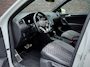 Volkswagen Tiguan R-LINE PARELMOER | PANO | TREKHAAK | 360 CAMERA | TRAVEL ASSIST |