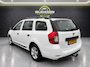 Dacia Logan MCV 0.9 TCe Ambiance met Airco !!! Cruise !!! Trekhaak !!! 15 Inch !!!