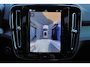 Volvo XC40 B3 Plus Dark - IntelliSafe Assist & Surround - 360º Camera - Harman Kardon audio - Verwarmde voorstoelen & stuur - Parkeersensoren voor & achter - Elektr. bedienb. voorstoelen met geheugen links - Draadloze tel. lader - Standkachel - Extra getint glas - 18' LMV