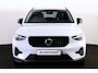 Volvo XC40 B3 Plus Dark - IntelliSafe Assist & Surround - 360º Camera - Harman Kardon audio - Verwarmde voorstoelen & stuur - Parkeersensoren voor & achter - Elektr. bedienb. voorstoelen met geheugen links - Draadloze tel. lader - Standkachel - Extra getint glas - 18' LMV