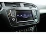 Volkswagen Tiguan 1.4 TSI Comfortline | Cruise Contr. | Trekhaak | All Season | Camera | Navi | Stoelverw. | PDC V+A
