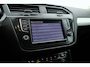 Volkswagen Tiguan 1.4 TSI Comfortline | Cruise Contr. | Trekhaak | All Season | Camera | Navi | Stoelverw. | PDC V+A