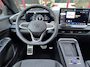 Volkswagen T-Roc 1.5 eTsi R-Line First Edition | IQ Light | Camera | Keyless | Stoel/Stuurverw. | ACC | PDC | Carplay | Lane Assist | Navi |