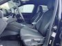 Volkswagen T-Roc 1.5 eTsi R-Line First Edition | IQ Light | Camera | Keyless | Stoel/Stuurverw. | ACC | PDC | Carplay | Lane Assist | Navi |
