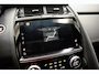 Jaguar E-Pace 1.5 P300e AWD R-Dynamic SE Blackpack [ SoH 97,7% | Panorama Stoelventilatie Camera Apple/Android ]