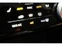 Jaguar E-Pace 1.5 P300e AWD R-Dynamic SE Blackpack [ SoH 97,7% | Panorama Stoelventilatie Camera Apple/Android ]