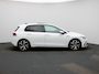 Volkswagen Golf 1.5 eTSI R-Line | Automaat | Panoramadak | Privacy Glass | Virtual Cockpit | Camera | Stoelverwarming | Sfeerverlichting |