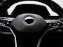 Volkswagen Golf 1.5 eTSI R-Line | Automaat | Panoramadak | Privacy Glass | Virtual Cockpit | Camera | Stoelverwarming | Sfeerverlichting |