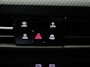 Volkswagen Golf 1.5 eTSI R-Line | Automaat | Panoramadak | Privacy Glass | Virtual Cockpit | Camera | Stoelverwarming | Sfeerverlichting |