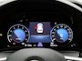 Volkswagen Golf 1.5 eTSI R-Line | Automaat | Panoramadak | Privacy Glass | Virtual Cockpit | Camera | Stoelverwarming | Sfeerverlichting |