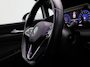 Volkswagen Golf 1.5 eTSI R-Line | Automaat | Panoramadak | Privacy Glass | Virtual Cockpit | Camera | Stoelverwarming | Sfeerverlichting |
