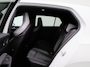 Volkswagen Golf 1.5 eTSI R-Line | Automaat | Panoramadak | Privacy Glass | Virtual Cockpit | Camera | Stoelverwarming | Sfeerverlichting |