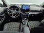 Toyota Yaris Cross 1.5 Hybrid Executive | Dodehoek detectie | Stoelverwarming | Head-up display | JBL | Apple Carplay / Android Auto | Parkeersensoren voor/achter | Elektrische achterklep | 18 inch