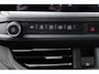 Volkswagen Transporter 2.5 eHybrid L2H1 30 Bulli 233PK / 171kW, Rondomzichtcamera (Area View), zijschuifdeur links + rechts met sluithulp, verwarmbare en elektrisch verstelbare ergonomische voorstoelen, Apple Carplay & Android Auto, achteruitrijcamera, dodehoekdetectie (Side Assist), verwarmbaar stuurwiel, elektrisch uitklapbare trekhaak, volledig digitaal instrumentenpaneel (Digital Cockpit), kunstlederen interieurdelen, draadloos telefoon laden, grootlichtassistent, 17'' LMV 'Monte Carlo' etc.