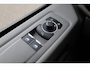 Volkswagen Transporter 2.5 eHybrid L2H1 30 Bulli 233PK / 171kW, Rondomzichtcamera (Area View), zijschuifdeur links + rechts met sluithulp, verwarmbare en elektrisch verstelbare ergonomische voorstoelen, Apple Carplay & Android Auto, achteruitrijcamera, dodehoekdetectie (Side Assist), verwarmbaar stuurwiel, elektrisch uitklapbare trekhaak, volledig digitaal instrumentenpaneel (Digital Cockpit), kunstlederen interieurdelen, draadloos telefoon laden, grootlichtassistent, 17'' LMV 'Monte Carlo' etc.