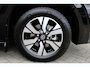 Volkswagen Transporter 2.5 eHybrid L2H1 30 Bulli 233PK / 171kW, Rondomzichtcamera (Area View), zijschuifdeur links + rechts met sluithulp, verwarmbare en elektrisch verstelbare ergonomische voorstoelen, Apple Carplay & Android Auto, achteruitrijcamera, dodehoekdetectie (Side Assist), verwarmbaar stuurwiel, elektrisch uitklapbare trekhaak, volledig digitaal instrumentenpaneel (Digital Cockpit), kunstlederen interieurdelen, draadloos telefoon laden, grootlichtassistent, 17'' LMV 'Monte Carlo' etc.