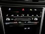 Volkswagen T-Roc 1.0 TSI Life 110 pk | Navigatie | Parkeersensoren (Park assist) | Achteruitrijcamera | Adaptieve cruise control | Stoelverwarming | LED koplampen | Apple carplay / Android auto |
