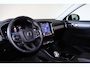 Volvo XC40 B3 Plus Dark - IntelliSafe Assist & Surround - 360º Camera - Harman/Kardon audio - Verwarmde voorstoelen & stuur - Parkeersensoren voor & achter - Elektr. bedienb. voorstoelen met geheugen links - Draadloze tel. lader - Standkachel - Extra getint glas - 18' LMV