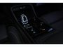 Volvo XC40 B3 Plus Dark - IntelliSafe Assist & Surround - 360º Camera - Harman/Kardon audio - Verwarmde voorstoelen & stuur - Parkeersensoren voor & achter - Elektr. bedienb. voorstoelen met geheugen links - Draadloze tel. lader - Standkachel - Extra getint glas - 18' LMV