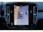 Volvo XC40 B3 Plus Dark - IntelliSafe Assist & Surround - 360º Camera - Harman/Kardon audio - Verwarmde voorstoelen & stuur - Parkeersensoren voor & achter - Elektr. bedienb. voorstoelen met geheugen links - Draadloze tel. lader - Standkachel - Extra getint glas - 18' LMV